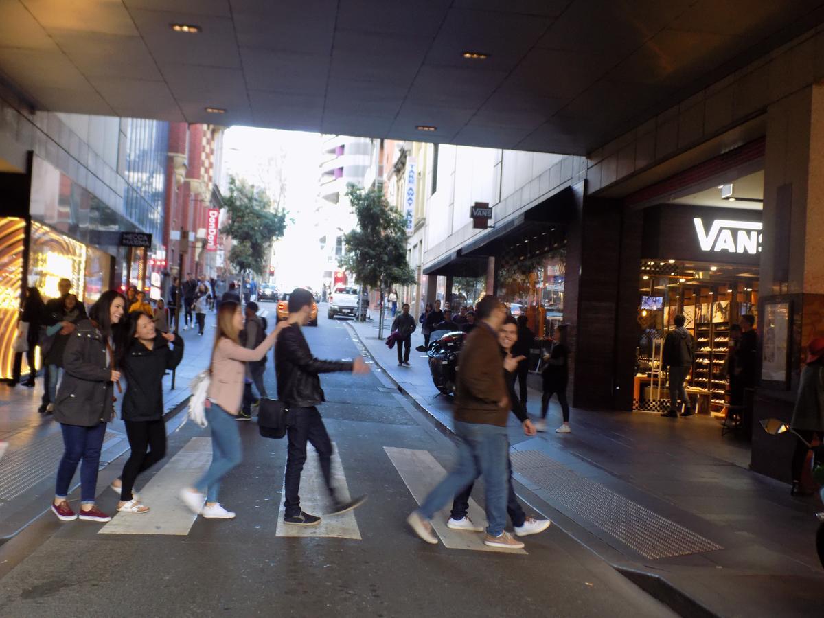 Europa Melbourne Hostel ภายนอก รูปภาพ